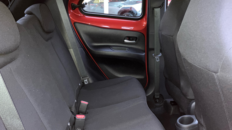 Toyota Aygo X 1.0 VVT-i Edge 5dr Petrol Hatchback